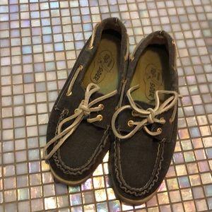 Sperry navy canvas 5.5